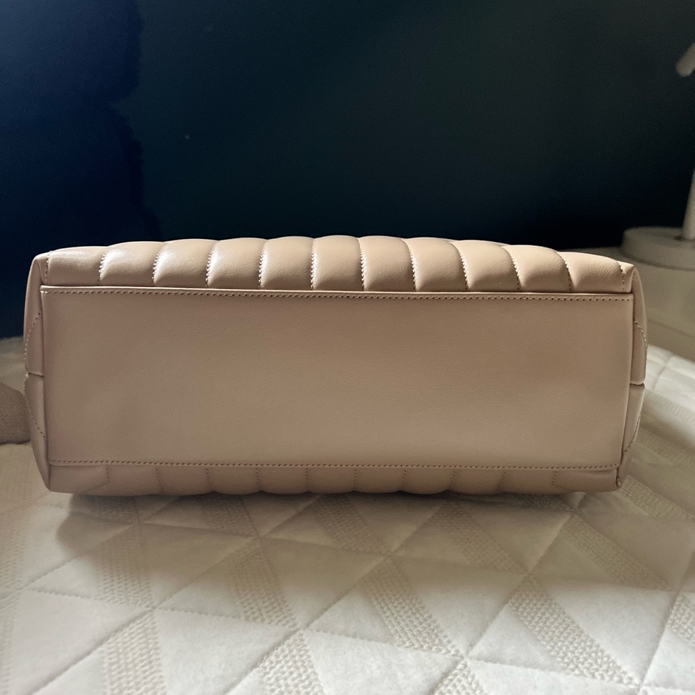 YSL LouLou Mesoum shoulder bag in dark beige. - Picture 4 of 5